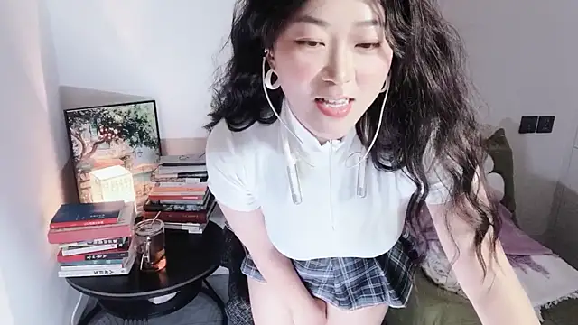 Emmaq996 online show from October 20, 2025, 2:45 am