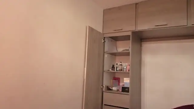 Candela    online show from April 23, 2026, 1:02 pm