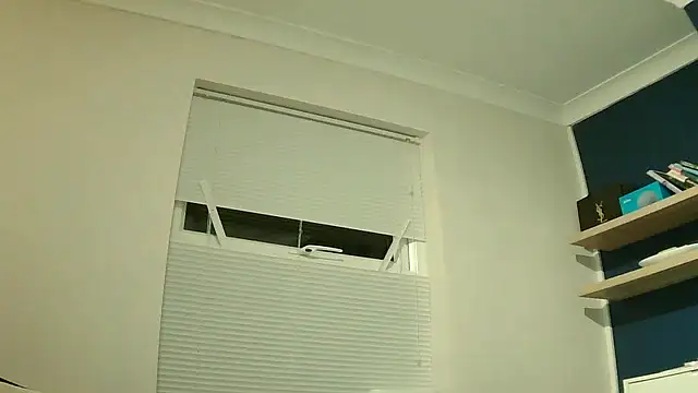 ASAIN VIRGIN ARIA online show from December 2, 2025, 8:37 pm