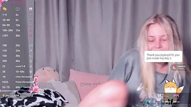 AngelAnty online show from September 14, 2025, 4:06 pm