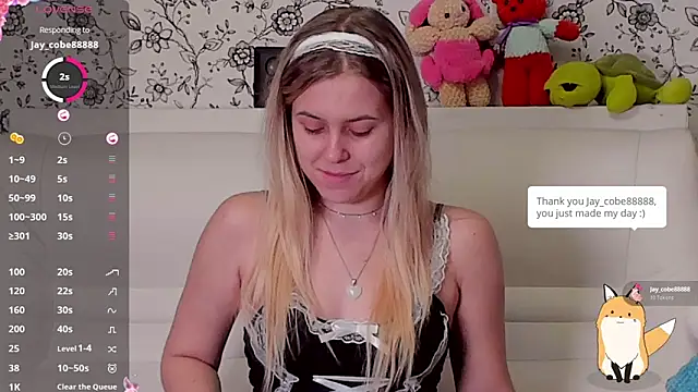 AngelAnty online show from November 28, 2025, 1:47 pm