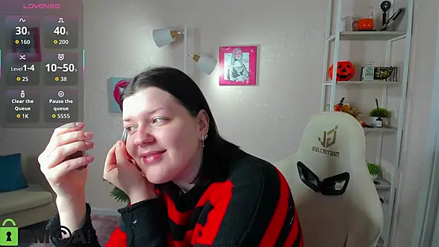 Michele Greenn online show from November 26, 2025, 3:35 pm