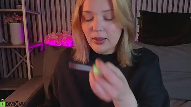 Snapshot of Michele_Greenn chatting on April 30, 2026, 1:12 am Michele Greenn online show from April 30, 2026, 1:12 am