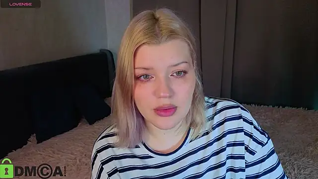 Snapshot of Michele_Greenn chatting on May 3, 2026, 1:11 am Michele Greenn online show from May 3, 2026, 1:11 am