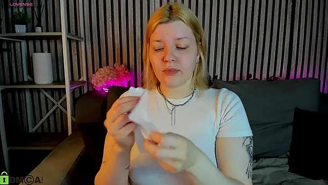 Snapshot of Michele_Greenn chatting on May 11, 2026, 1:11 am Michele Greenn online show from May 11, 2026, 1:11 am