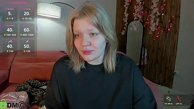 Snapshot of Michele_Greenn chatting on May 24, 2026, 1:10 am Michele Greenn online show from May 24, 2026, 1:10 am