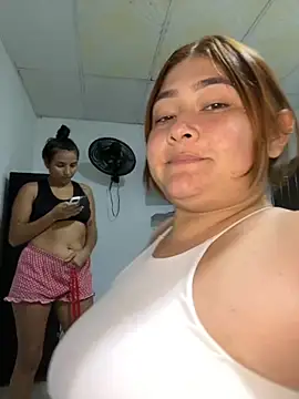 Snapshot of Rouse-Antonella chatting on September 23, 2025, 6:11 pm Rouse-Antonella online show from September 23, 2025, 6:11 pm