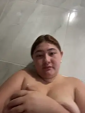 Snapshot of Rouse-Antonella chatting on October 19, 2025, 11:44 am Rouse-Antonella online show from October 19, 2025, 11:44 am