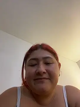 Snapshot of Rouse-Antonella chatting on December 4, 2025, 6:38 pm Rouse-Antonella online show from December 4, 2025, 6:38 pm