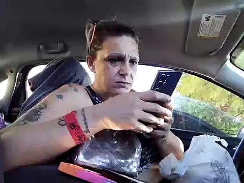 SparklesB1tch online show from September 22, 2025, 11:07 pm