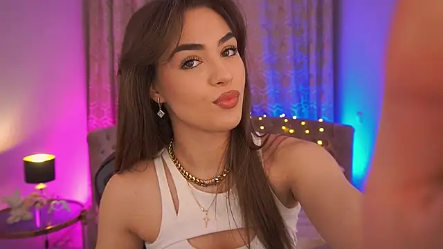 EricaSin online show from April 20, 2026, 6:27 am