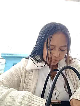 LunaHot 777 online show from September 17, 2025, 8:21 pm