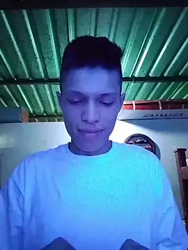 Snapshot of elinnki chatting on December 15, 2025, 7:29 pm elinnki online show from December 15, 2025, 7:29 pm