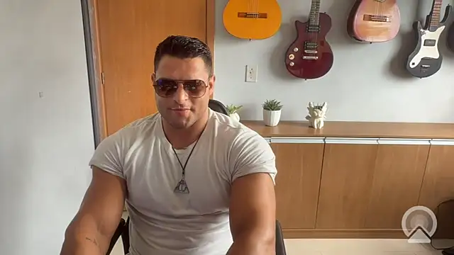 KRYSTALIZEDY online show from April 8, 2026, 5:24 pm