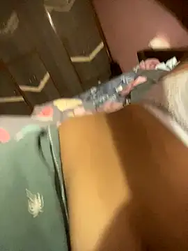 Snapshot of mona_15 chatting on January 8, 2026, 6:21 pm mona 15 online show from January 8, 2026, 6:21 pm