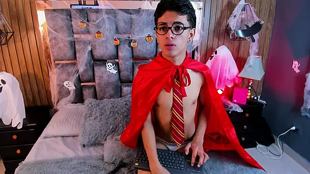 owen  johnson online show from October 29, 2025, 12:18 pm