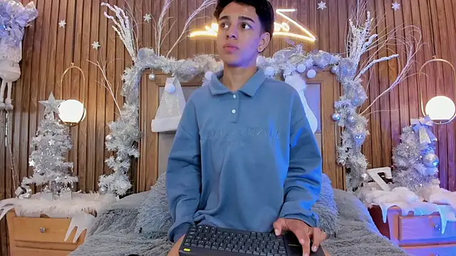 owen  johnson online show from December 21, 2025, 12:23 pm