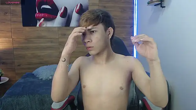 nathanclay online show from April 16, 2026, 3:29 am