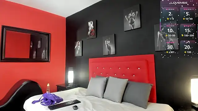 lilyth adam online show from March 25, 2026, 7:31 pm