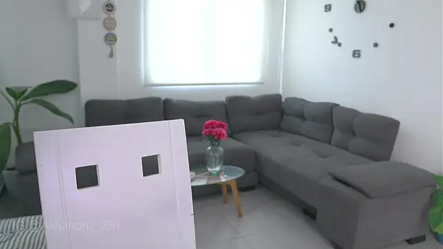 kyria 1 online show from February 10, 2026, 9:52 pm