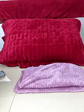 Jess-Thuy online show from March 5, 2026, 3:24 am