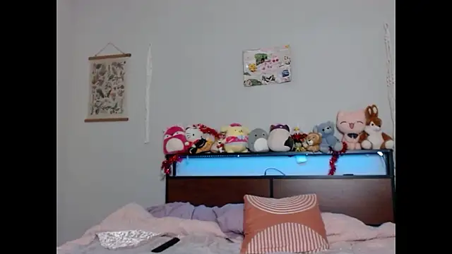 Cherribombzz online show from March 11, 2026, 5:52 pm