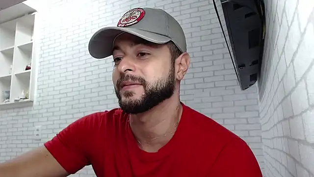 BombeiroHotx online show from February 8, 2026, 7:28 pm