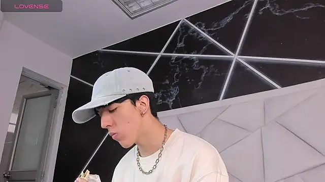 AerumChae online show from April 21, 2026, 12:22 pm