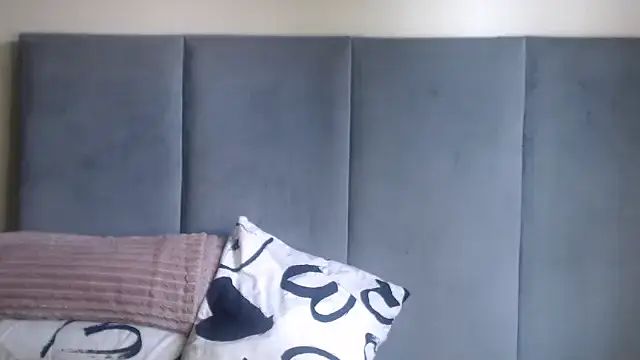 Jah-Queen online show from November 26, 2025, 1:56 pm