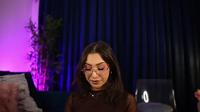  ChloeLee  online show from November 20, 2025, 5:29 am