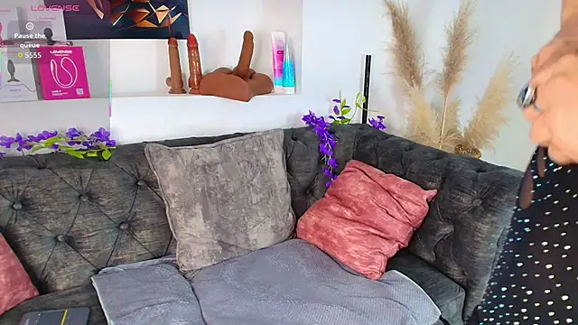 may wood online show from September 24, 2025, 12:08 pm