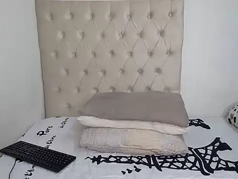 Lolly Ramochele online show from September 13, 2025, 3:28 am