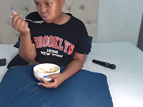 Lolly Ramochele online show from February 17, 2026, 9:21 pm