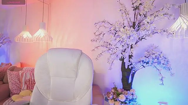 JadeSummerr online show from November 19, 2025, 11:43 am