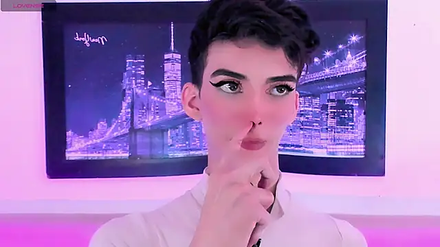 Baby FenixTS online show from October 18, 2025, 5:54 am