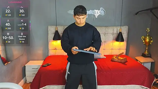 Horny nick18 online show from October 9, 2025, 10:35 am