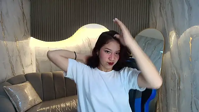 valentina r  online show from November 15, 2025, 3:15 am