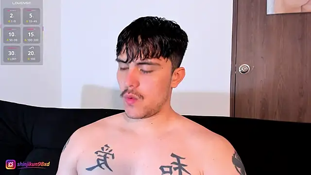 jasonxd9898 online show from April 20, 2026, 1:14 pm