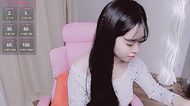 Snapshot of Miu-999 chatting on November 17, 2025, 7:03 am Miu-999 online show from November 17, 2025, 7:03 am