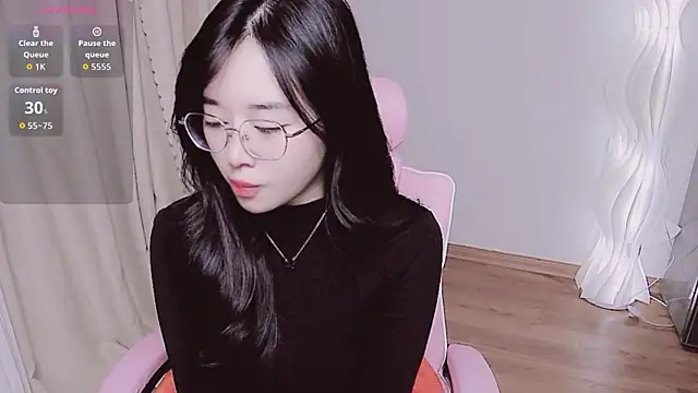 Snapshot of Miu-999 chatting on November 19, 2025, 2:11 am Miu-999 online show from November 19, 2025, 2:11 am