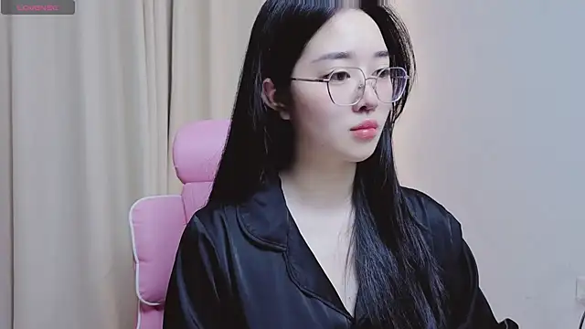 Miu-999 online show from April 14, 2026, 2:17 am