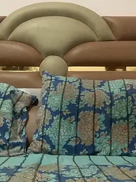 amitsharma7868 online show from April 19, 2026, 4:17 pm