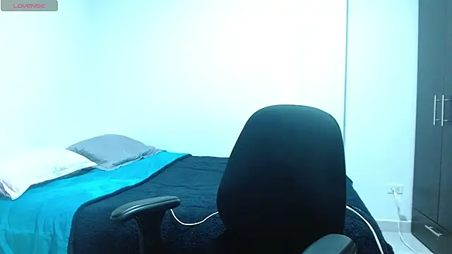 Snapshot of haashkyo chatting on October 17, 2025, 7:27 pm haashkyo online show from October 17, 2025, 7:27 pm