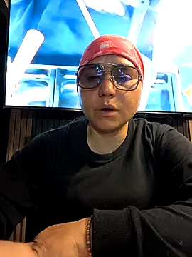 Snapshot of haashkyo chatting on November 11, 2025, 2:11 am haashkyo online show from November 11, 2025, 2:11 am