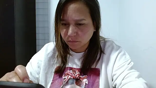 Snapshot of haashkyo chatting on November 26, 2025, 2:29 pm haashkyo online show from November 26, 2025, 2:29 pm