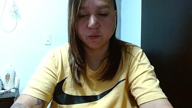 Snapshot of haashkyo chatting on December 1, 2025, 6:57 pm haashkyo online show from December 1, 2025, 6:57 pm