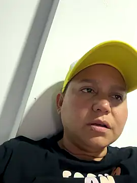 Snapshot of haashkyo chatting on December 4, 2025, 3:38 am haashkyo online show from December 4, 2025, 3:38 am