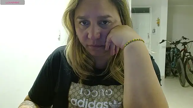 Snapshot of haashkyo chatting on May 16, 2026, 7:05 am haashkyo online show from May 16, 2026, 7:05 am