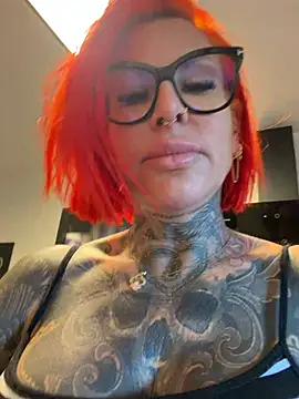 Snapshot of CatCoxx chatting on July 12, 2026, 5:09 am CatCoxx online show from July 12, 2026, 5:09 am