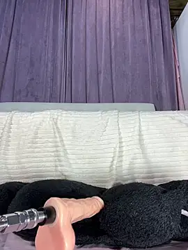 Rinamay  online show from September 20, 2025, 11:39 pm